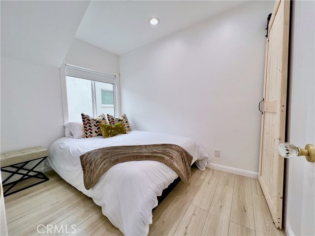 Building Photo - 24033 1/2-24032 Welby Way