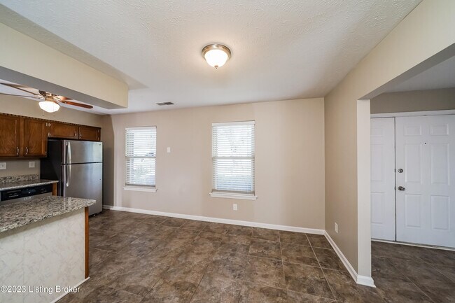 Building Photo - 3702 Bartlett Ct