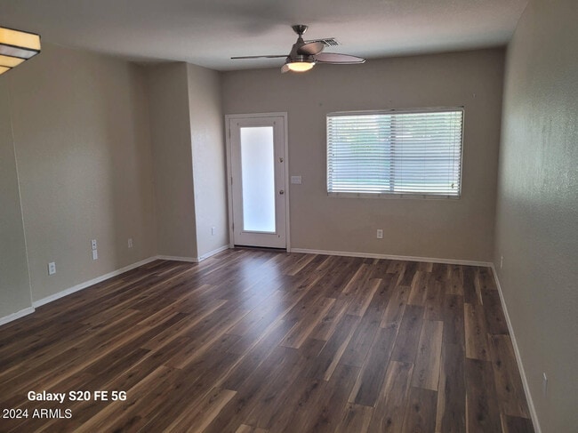 Building Photo - 12859 W Modesto Dr