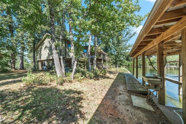 Building Photo - 124 Timbo Trail