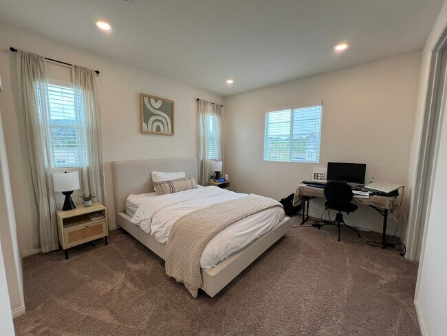 Building Photo - 27717 Stonehurst Ln