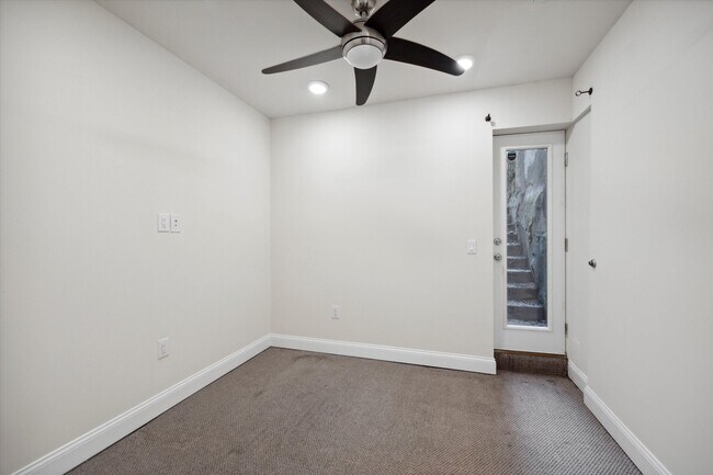 Building Photo - 1823 N Bouvier St