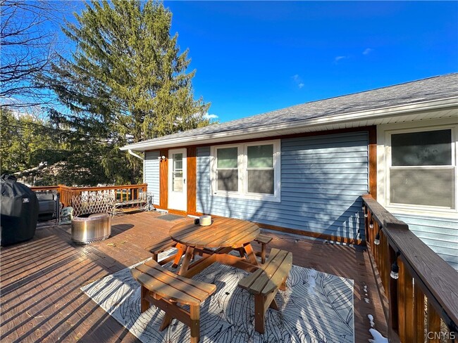 Building Photo - 4055 Bristol Rd