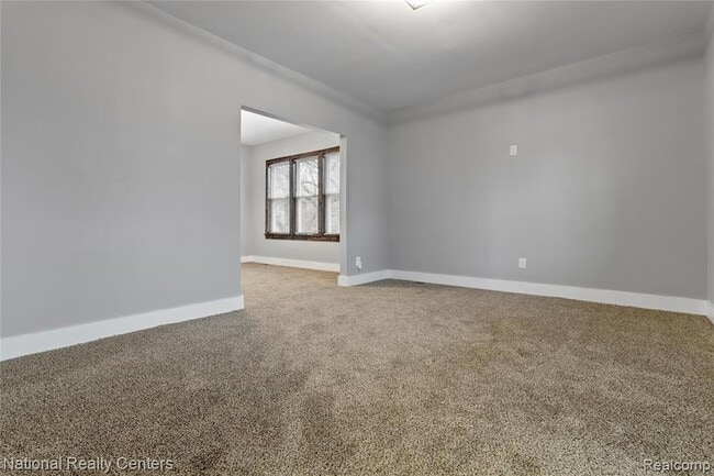 Building Photo - 767 Navahoe St