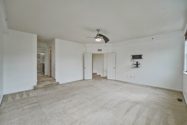 Building Photo - 3461 Eagle Ridge Dr