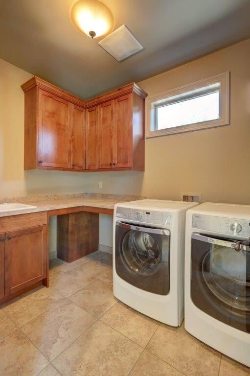 Building Photo - Stunning Mediterranean Oasis Minutes from Downtown Bellevue w/Lake Views!