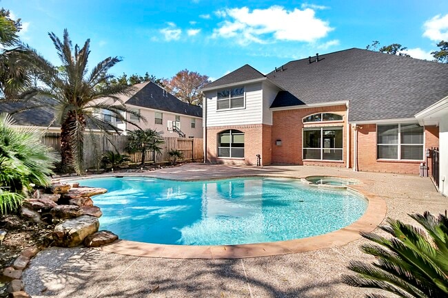 Building Photo - 803 Chisel Point Dr