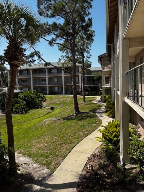 Building Photo - 121 Oyster Bay Cir