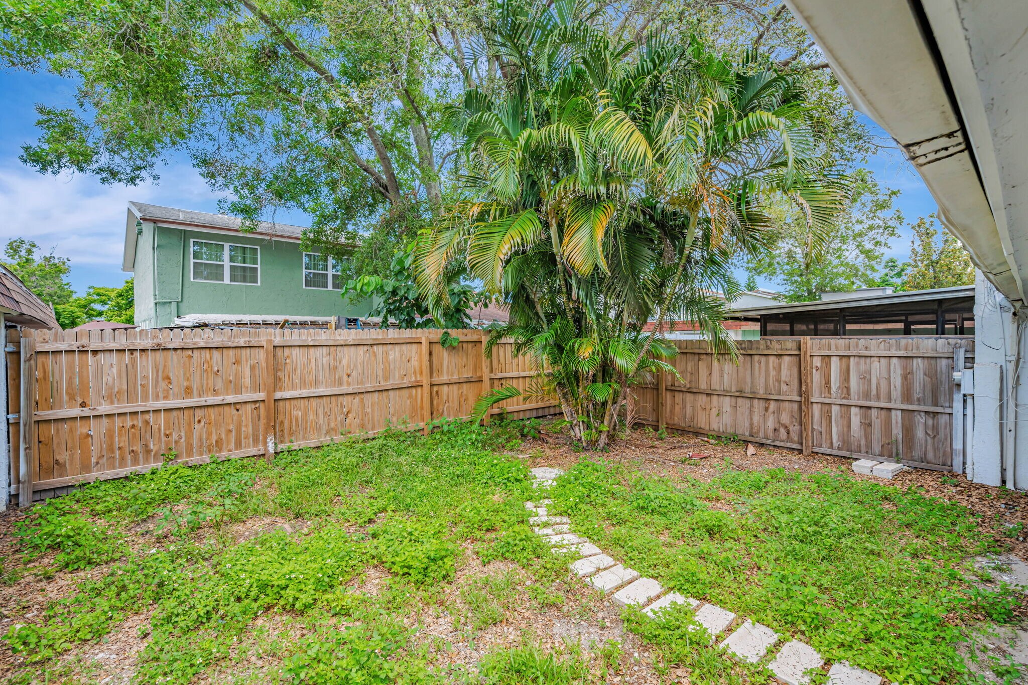 Building Photo - 2066 San Marino Way N