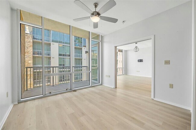 Building Photo - 1600 Barton Springs Rd
