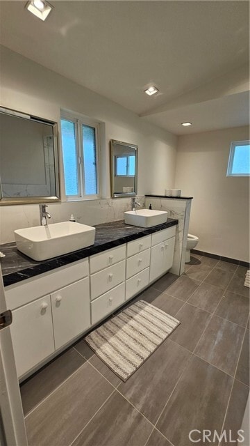 Building Photo - 449 Paseo De La Playa