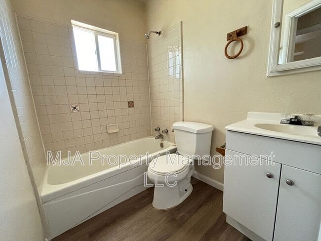 Building Photo - 1379 W 900 S