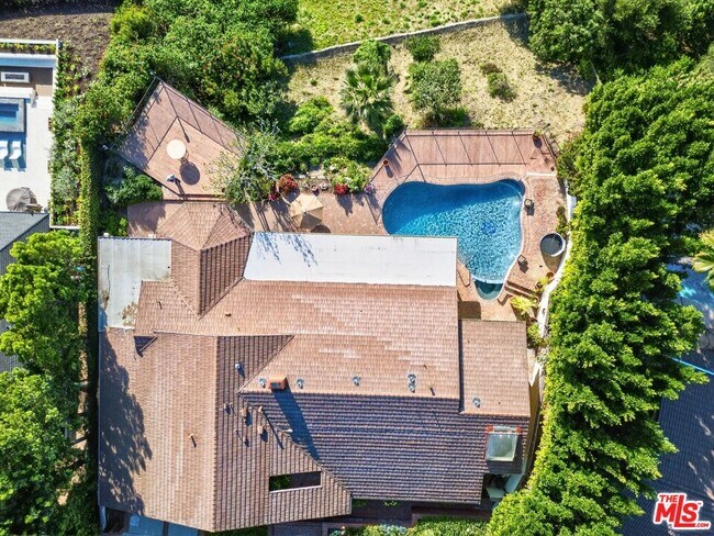 Building Photo - 3713 Dellvale Pl