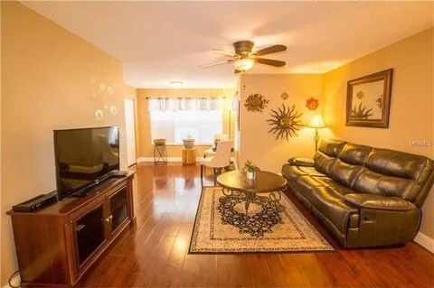 Building Photo - 4560 Commander Dr