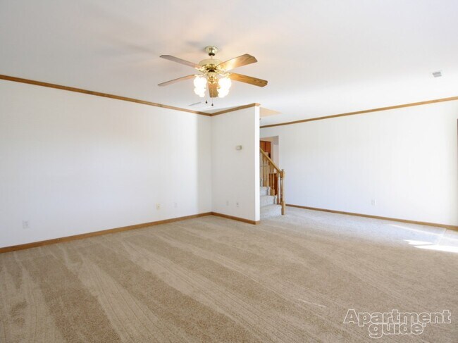 Building Photo - 1449 Wilshire Cir