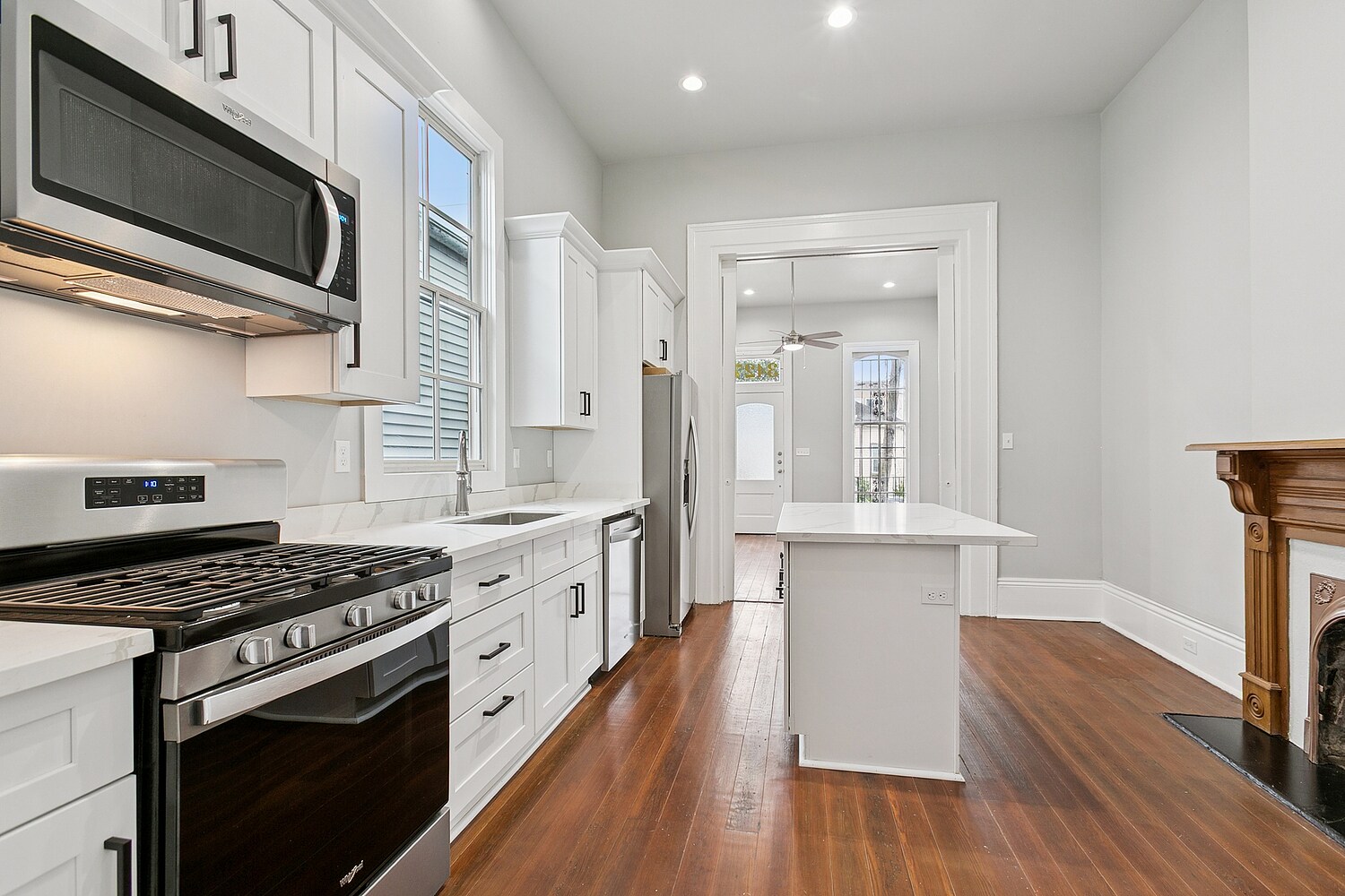 Building Photo - 3429 Baronne St