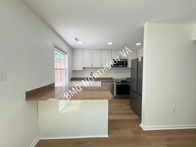 Building Photo - 8763 Bretton Woods Dr