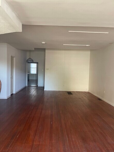 Building Photo - 6644 Gravois Ave