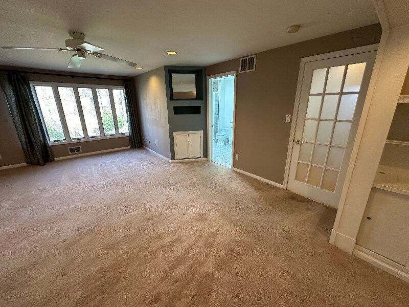 Building Photo - 6227 Clearwood Rd