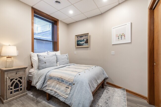 Building Photo - 265 North St