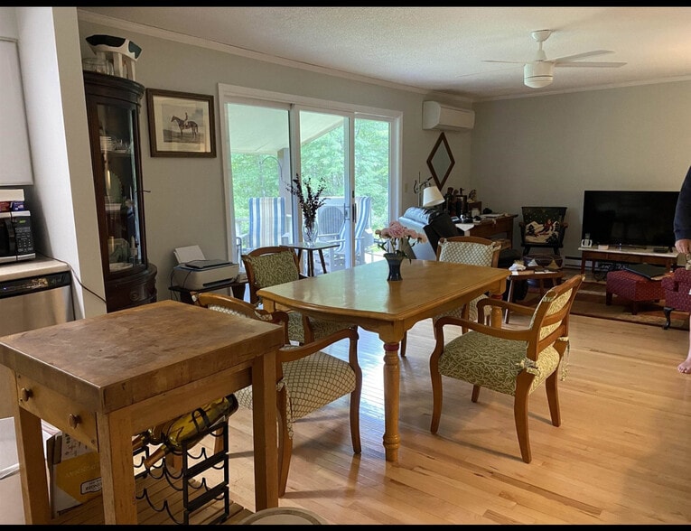 Building Photo - 708 Butternut Hill Rd