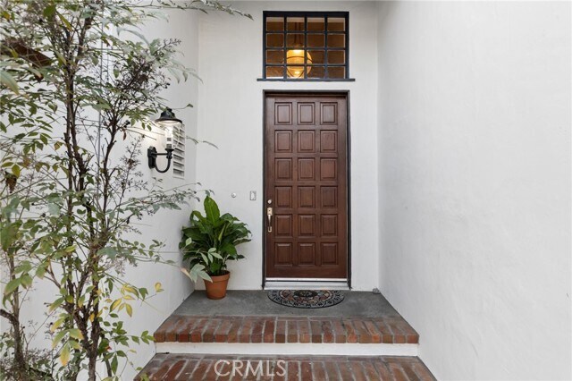 Building Photo - 34101 Via California