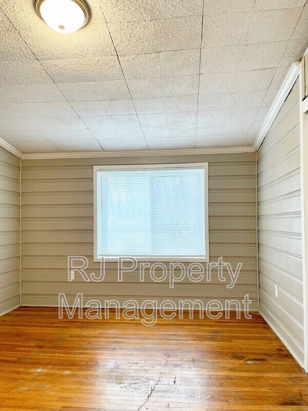 Building Photo - 3268 E Rosita Cir