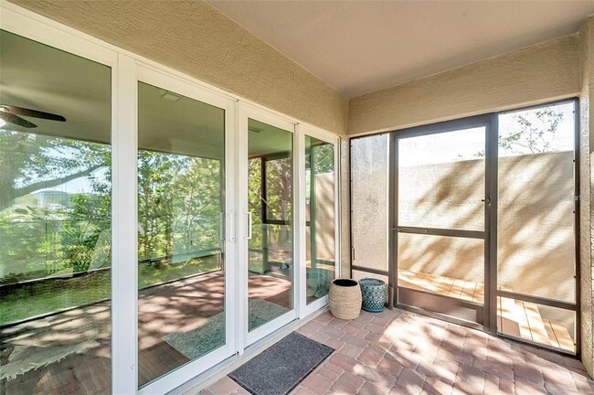 Building Photo - 10050 Bayou Grande