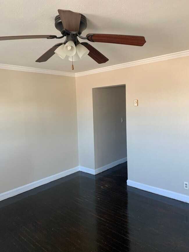 Building Photo - 100-B Spring Ave.