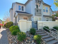 Building Photo - <Beautiful Four Bedroom in Somersett at To...