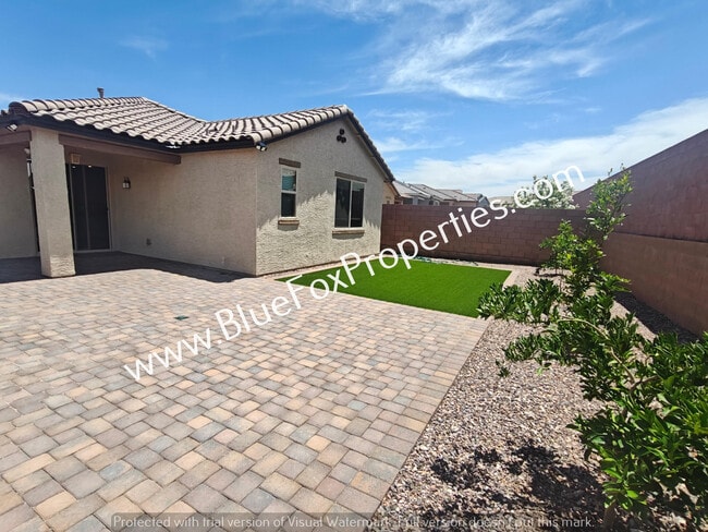 Building Photo - 7926 S Golden Bell Dr