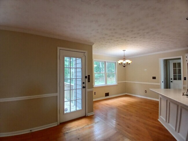 Building Photo - 4761 Habersham Way SE