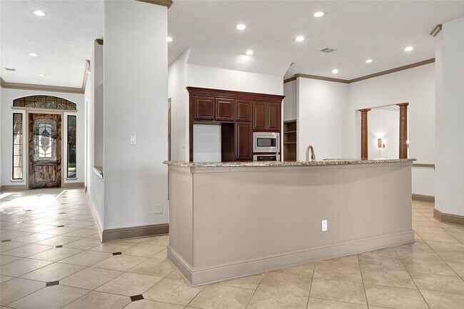 Building Photo - 6223 Duke Trail Ln