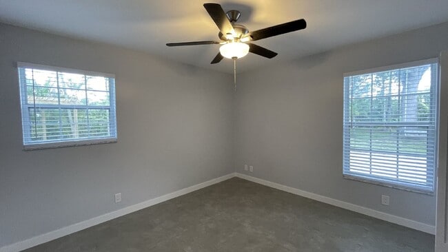 Building Photo - Spacious 3-Bedroom Oasis in Loxahatchee with 2 Full Baths