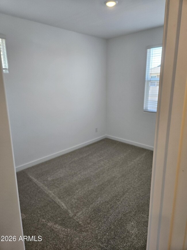 Building Photo - 3353 S Primrose