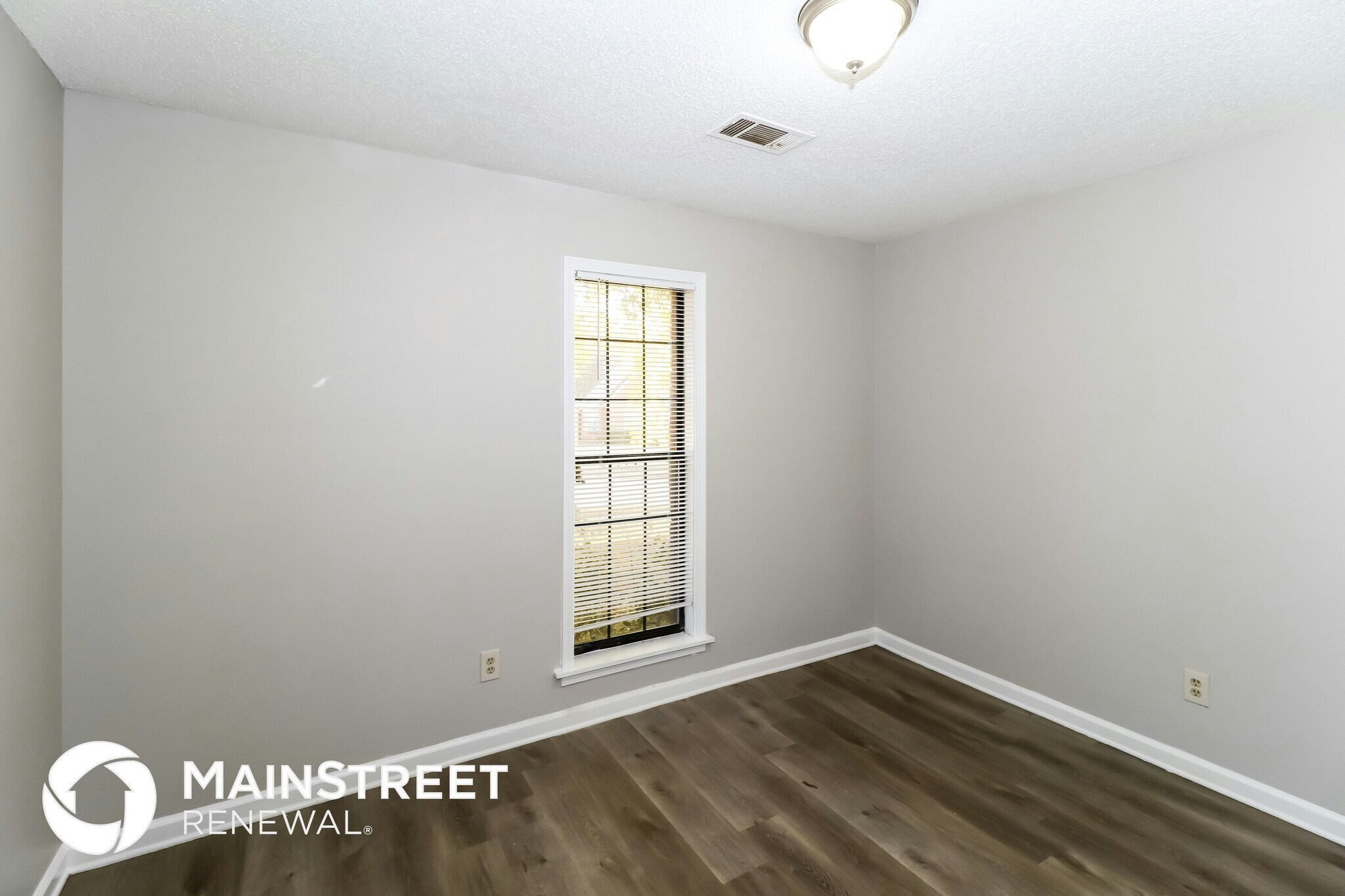 Building Photo - 4462 Garrison Ave