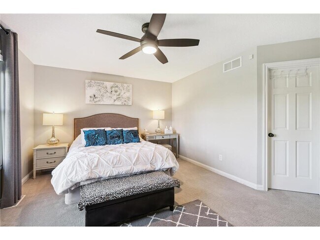 Building Photo - 9520 Scott St