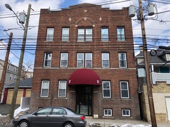 Building Photo - 81 Glenridge Ave