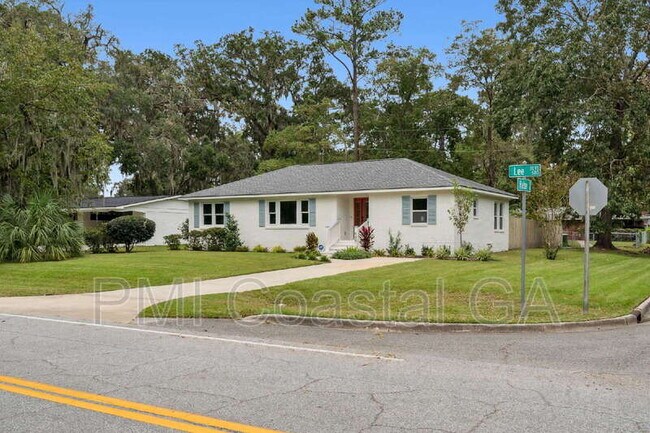 Building Photo - 630 Lee Blvd
