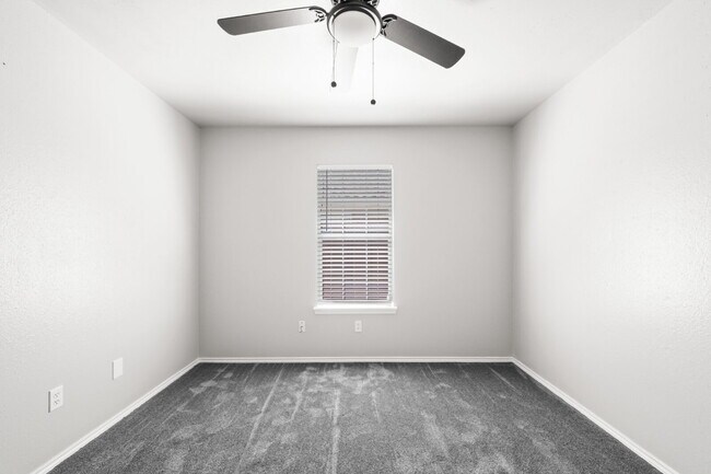 Building Photo - Beautiful 3/2/2 in Frenship ISD