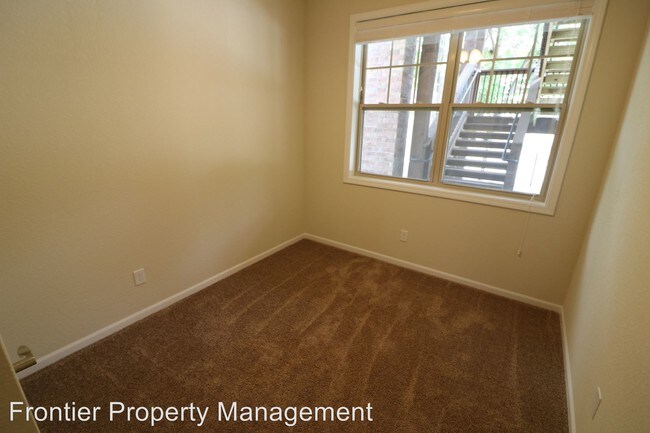 Building Photo - 1024 Fremont St