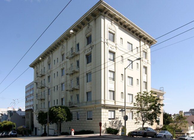 Building Photo - 2085 Sacramento St