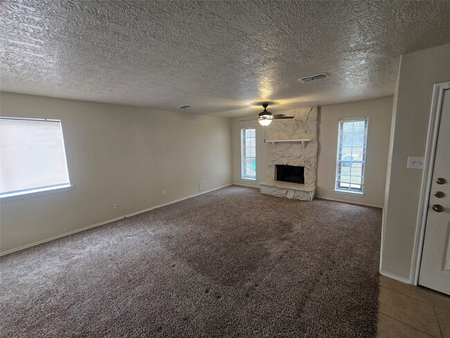 Building Photo - 19602 Cotton Creek Dr