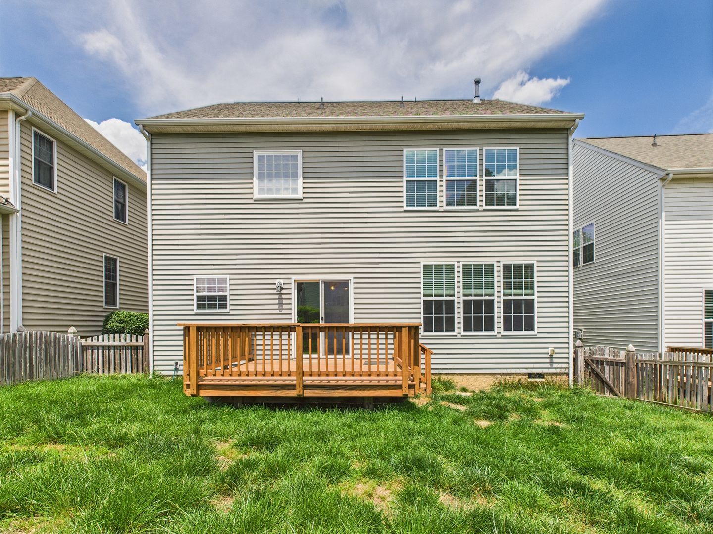 Building Photo - 9443 Rutlandshire Dr