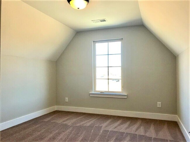 Building Photo - Home in Calera, AL.. View with 48 Hours Notice!