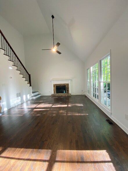 Building Photo - 110 Ashewoode Downs Ln