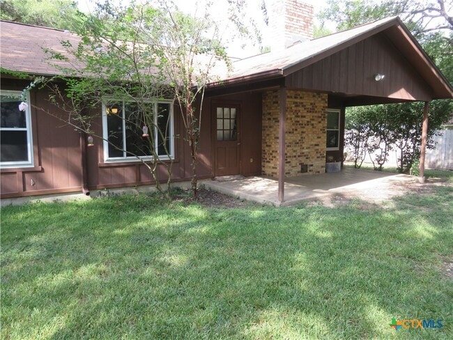 Building Photo - 139 Lone Oak St