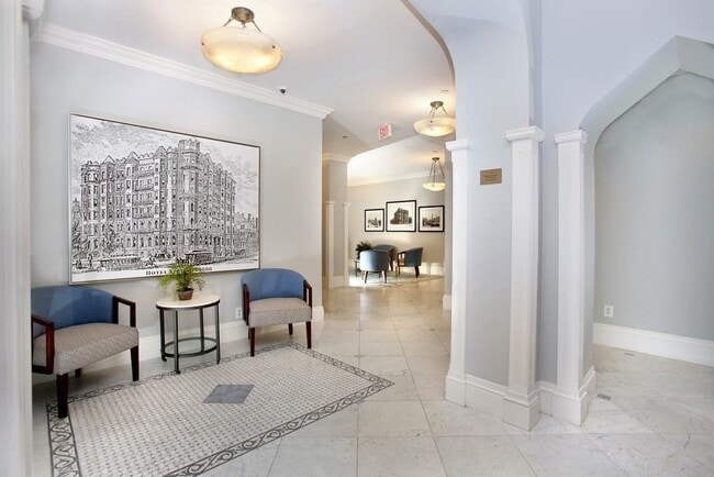 Building Photo - 271 Dartmouth St