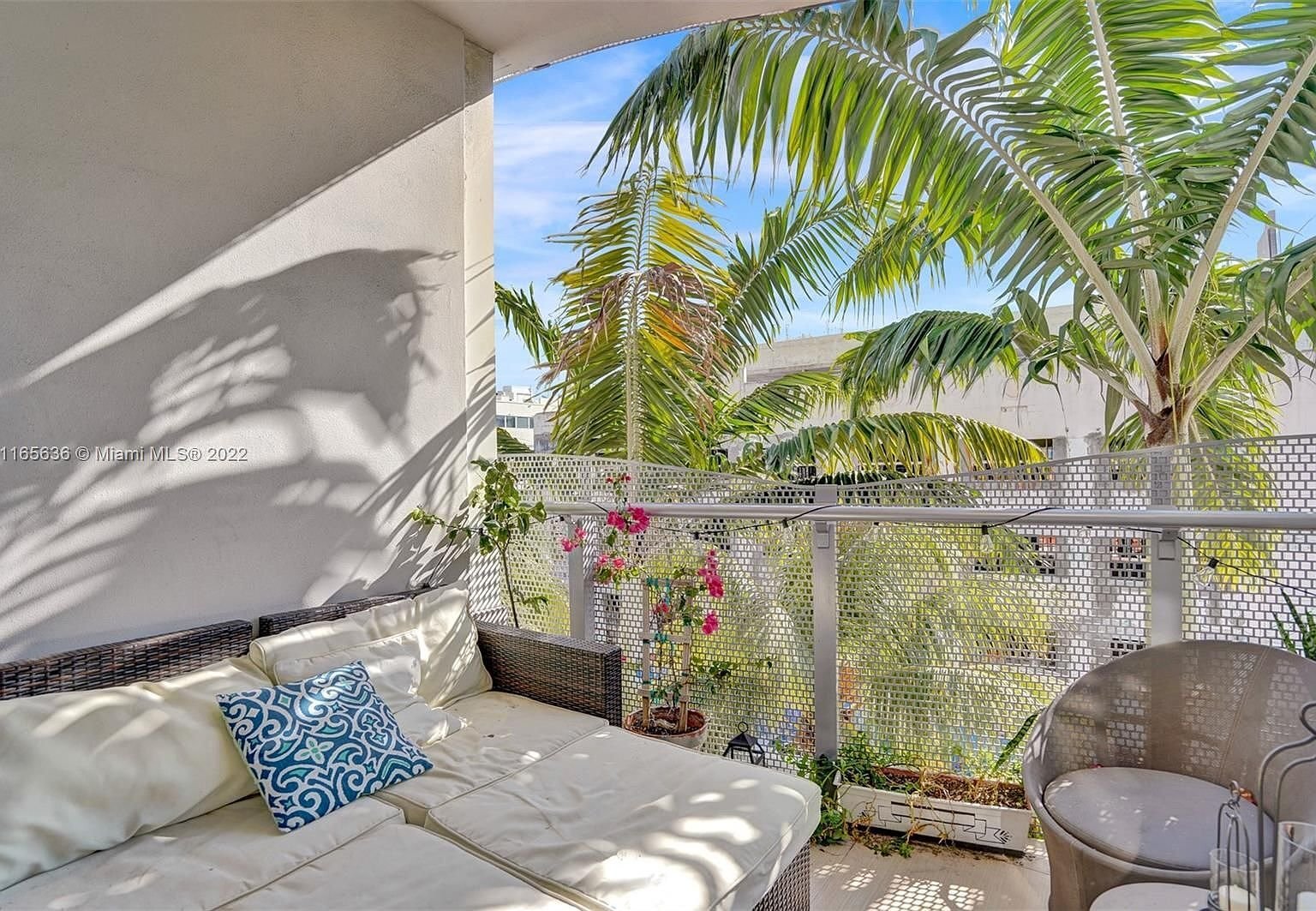 Building Photo - 2100 Park Ave