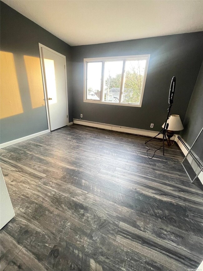 Building Photo - 3745 Mallard Rd